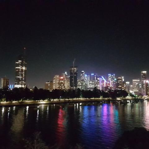 Brisbane Australia by night  Free Wallpaper