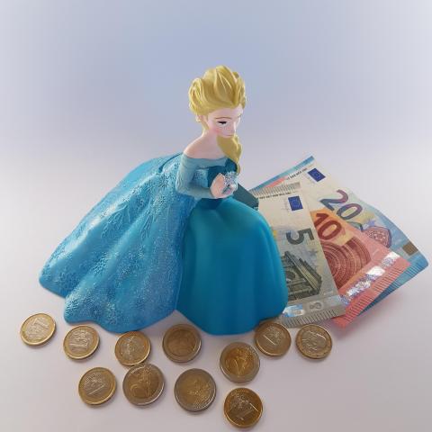 Cartoon Character Frozen Elsa Money Bank 