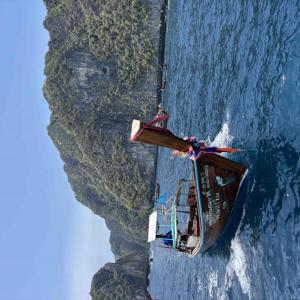 Phuket – Thailand’s Tropical Paradise